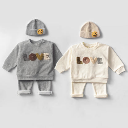 Love Baby Sweatshirt & Pants Clothing Set