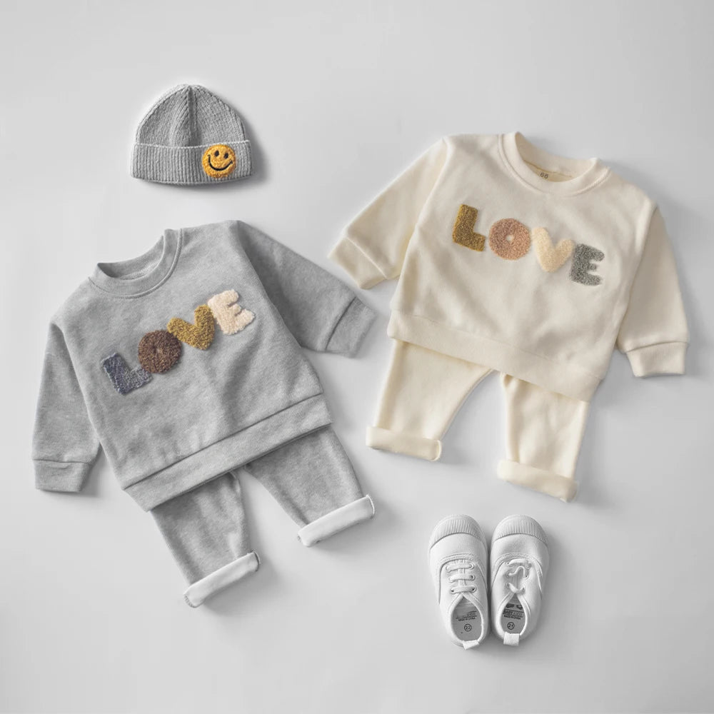 Love Baby Sweatshirt & Pants Clothing Set